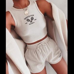 White Fox lounge set